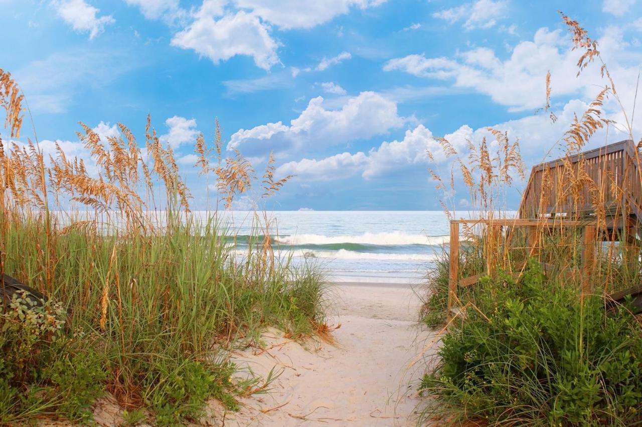 Ocean Front Comfy Condo W/Kitchen, Sleeps 4, Snowbird Paradise マートルビーチ エクステリア 写真